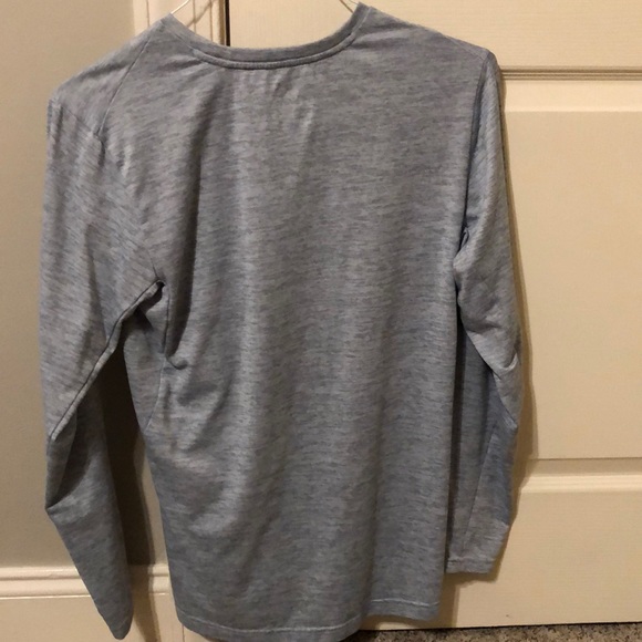 Nike long sleeve shirt - Picture 2 of 3